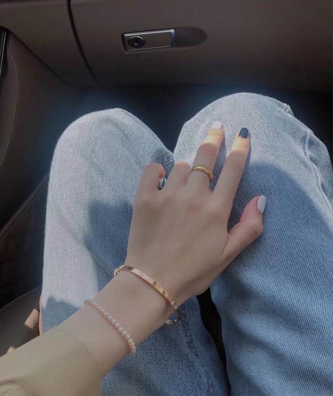 Cartier bracelet 12lyx46 (8)